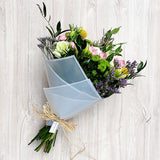 Ramo Surtido Ranúnculos Rosados – Ranúnculos, Lisianthus y Fresias Directo a Domicilio