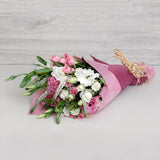 Ramo de Lisianthus Rosados y Rosas – Detalle Romántico y Elegante