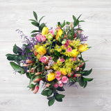 Florero Surtido de Tulipanes Amarillos – Arreglo Completo con Florero de Vidrio