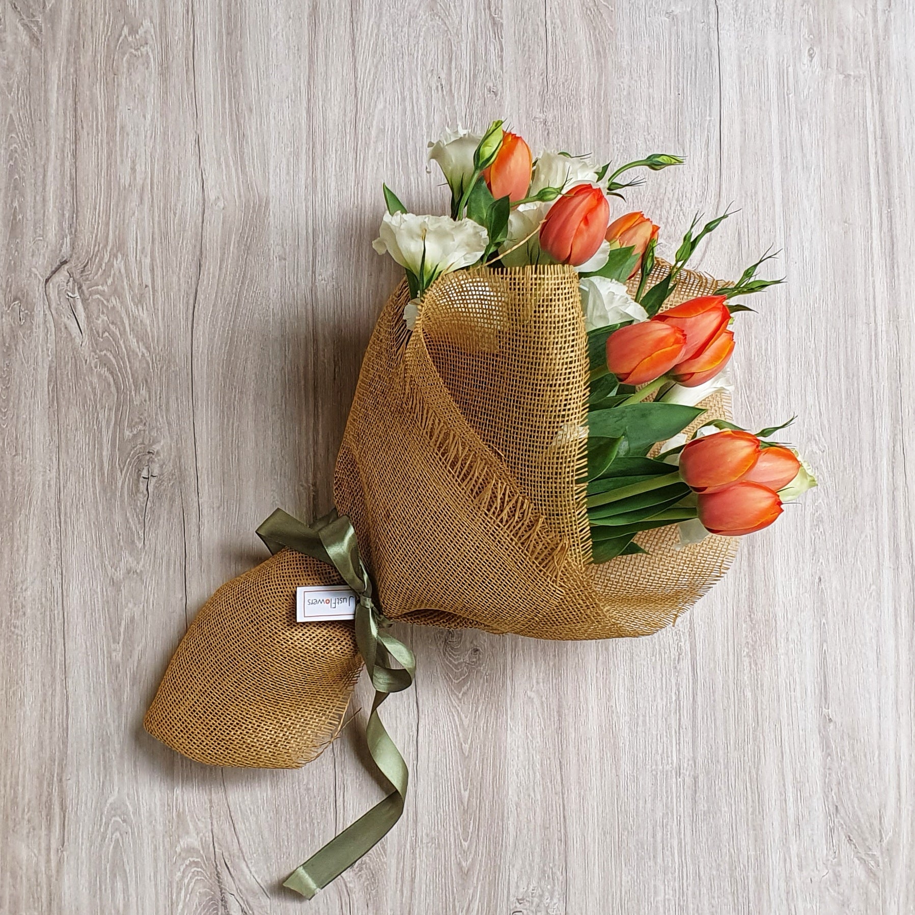 Lisanthus Ramo Ramo de Lisianthus y Tulipanes – Flores Frescas a tu Domicilio – Just ...